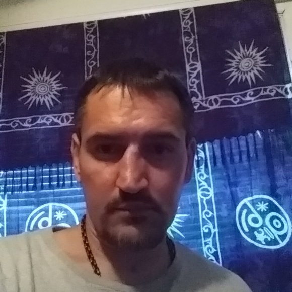 Meet your Posher, Jonathan - Picture 1 of 1